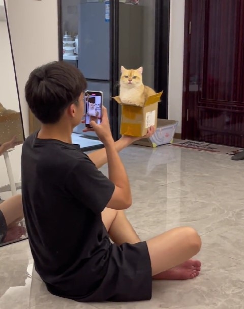 奴才：很可愛啊~