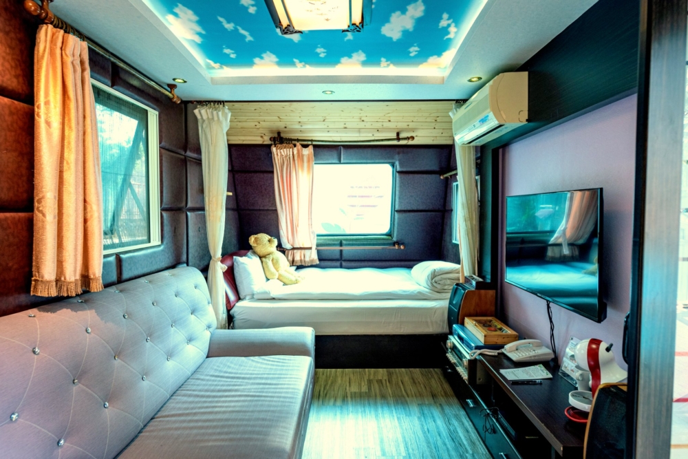 詩情花園渡假村露營車