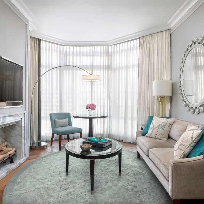 香港朗廷酒店房內內景。