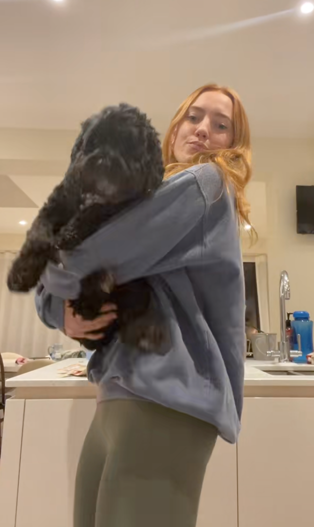 是否真的是眼睛的問題導致Bently缺乏自信呢？