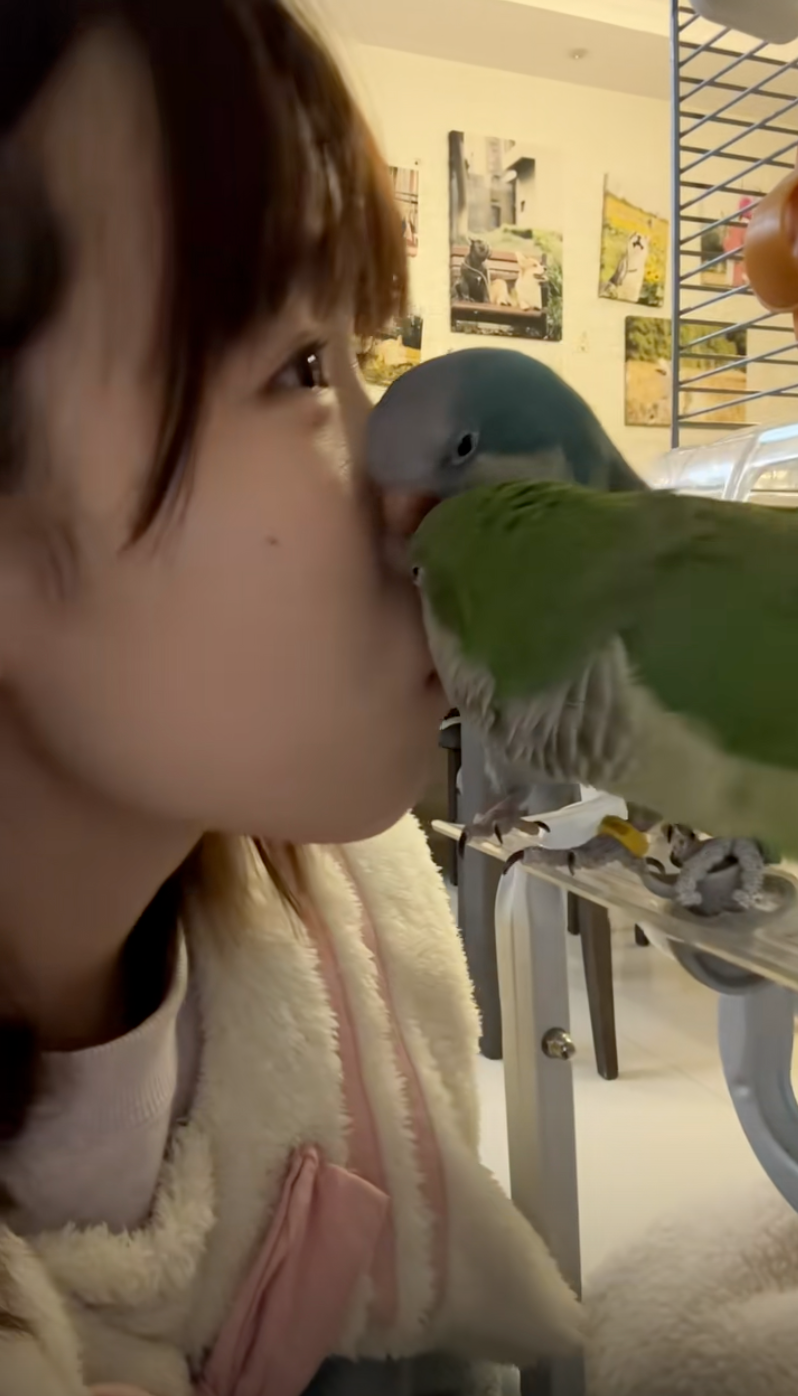 牠們看起來很享受被親親呢～