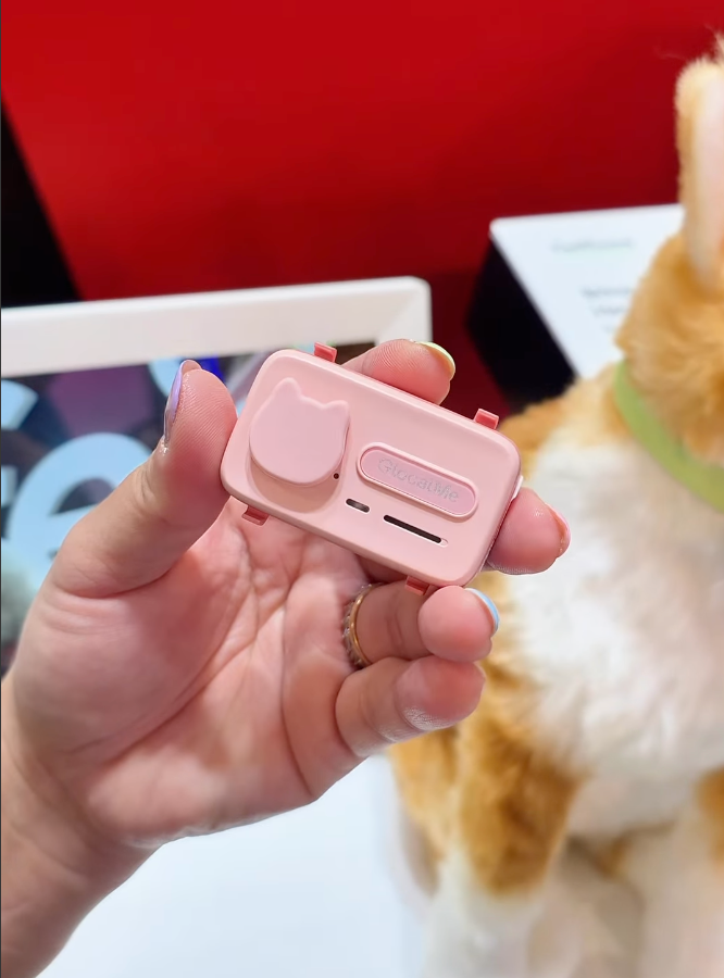 響鈴則可在短距離內呼喚寵物或讓主人快速定位躲藏的寵物。