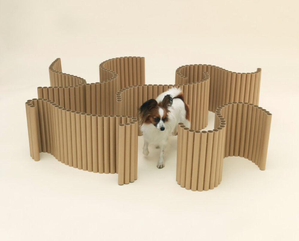 坂茂（Shigeru Ban）以竹管打造迷宮般的通道