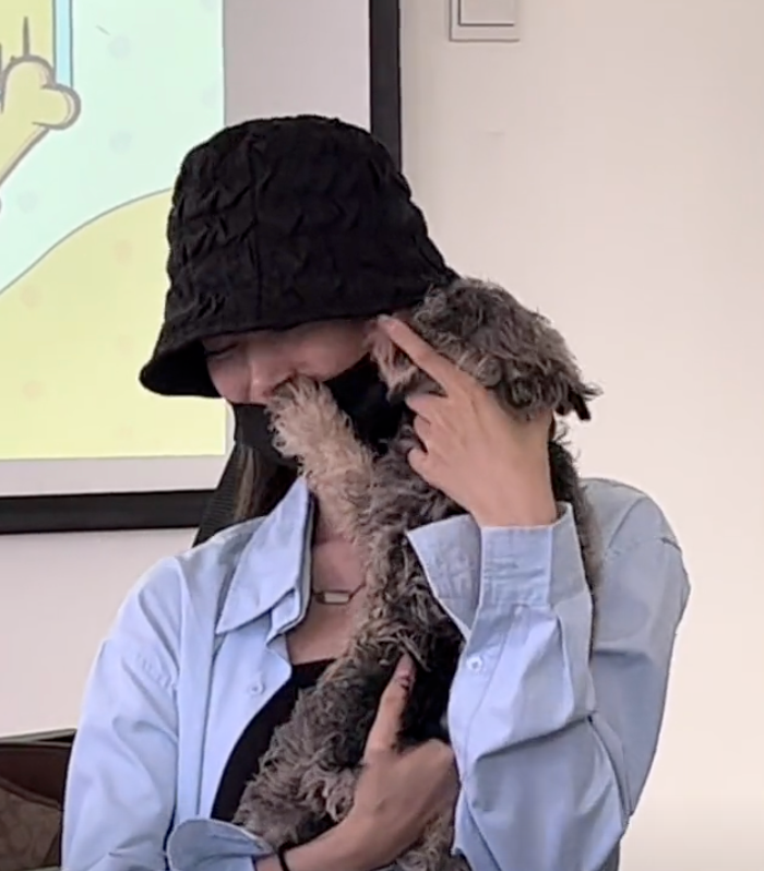 挑了一隻最像Rara的～