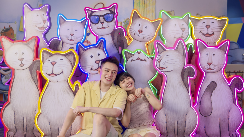 國際知名的普普藝術大師James Warhola，與本地創意天才Alex Leung聯手合作！