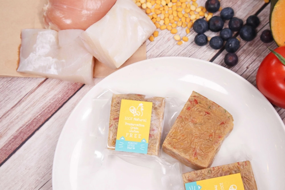 這款產品含豐富的纖維質則能幫助消化，特別適合腸胃不適的貓咪。