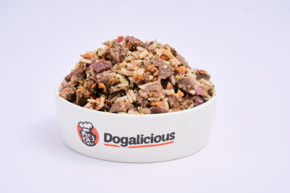 狗狗鮮食推薦：Dogalicious 狗狗鮮食——低敏鹿肉餐。