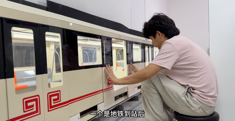 網友親自進行木工、焊接及裝配，逐步完成！