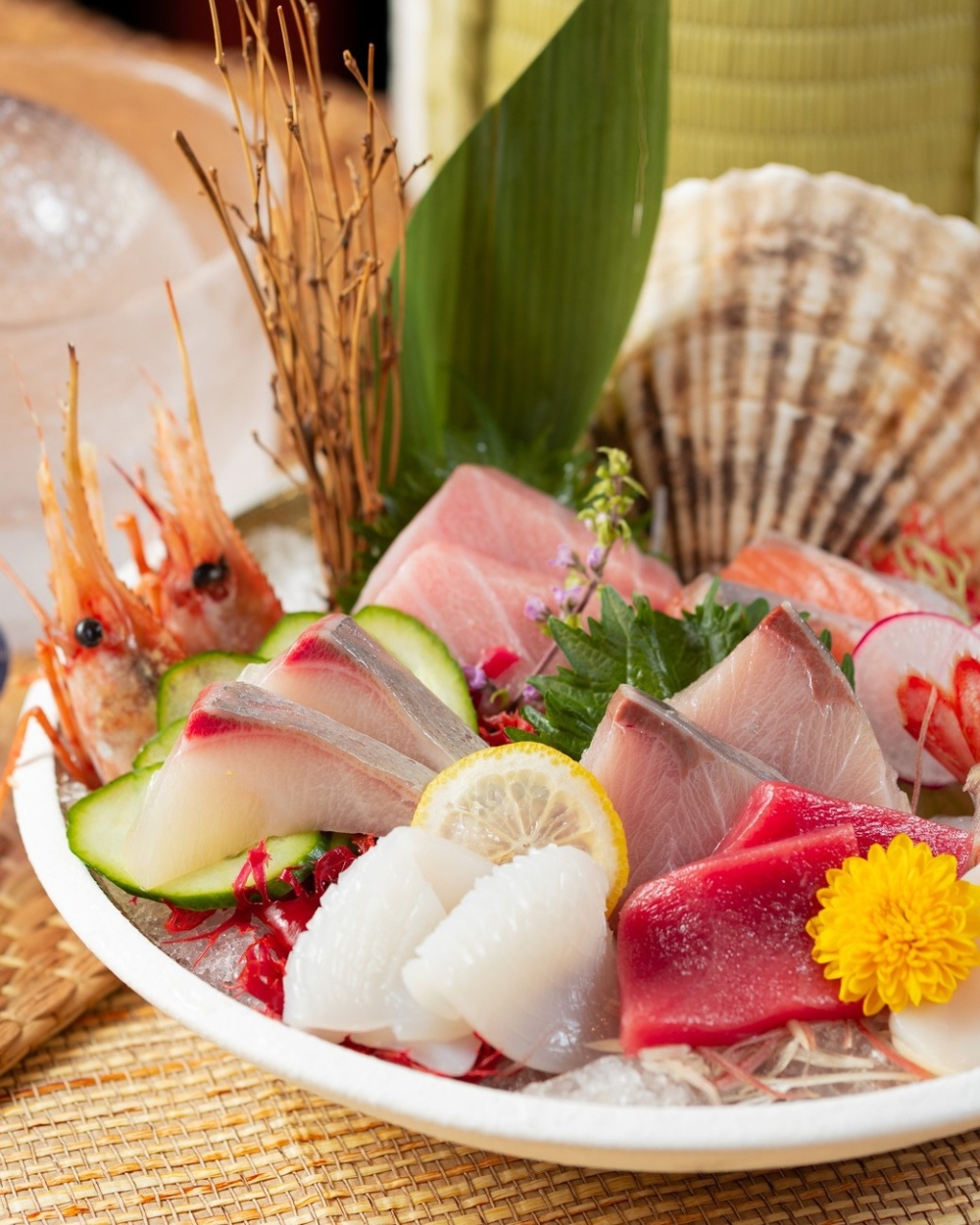 人均消費約 HK$200–300。