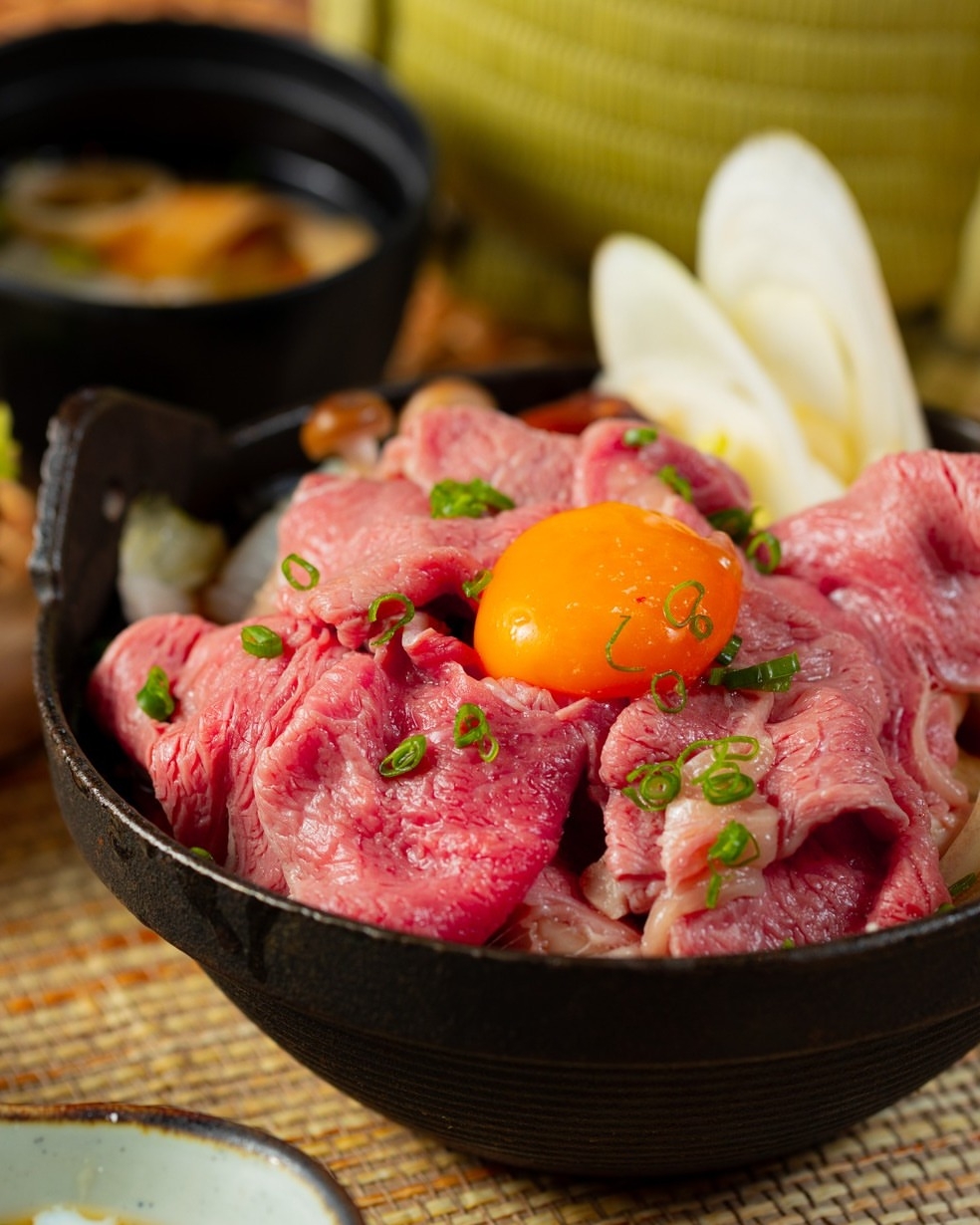 「幸福鳥」主打日式居酒屋料理。