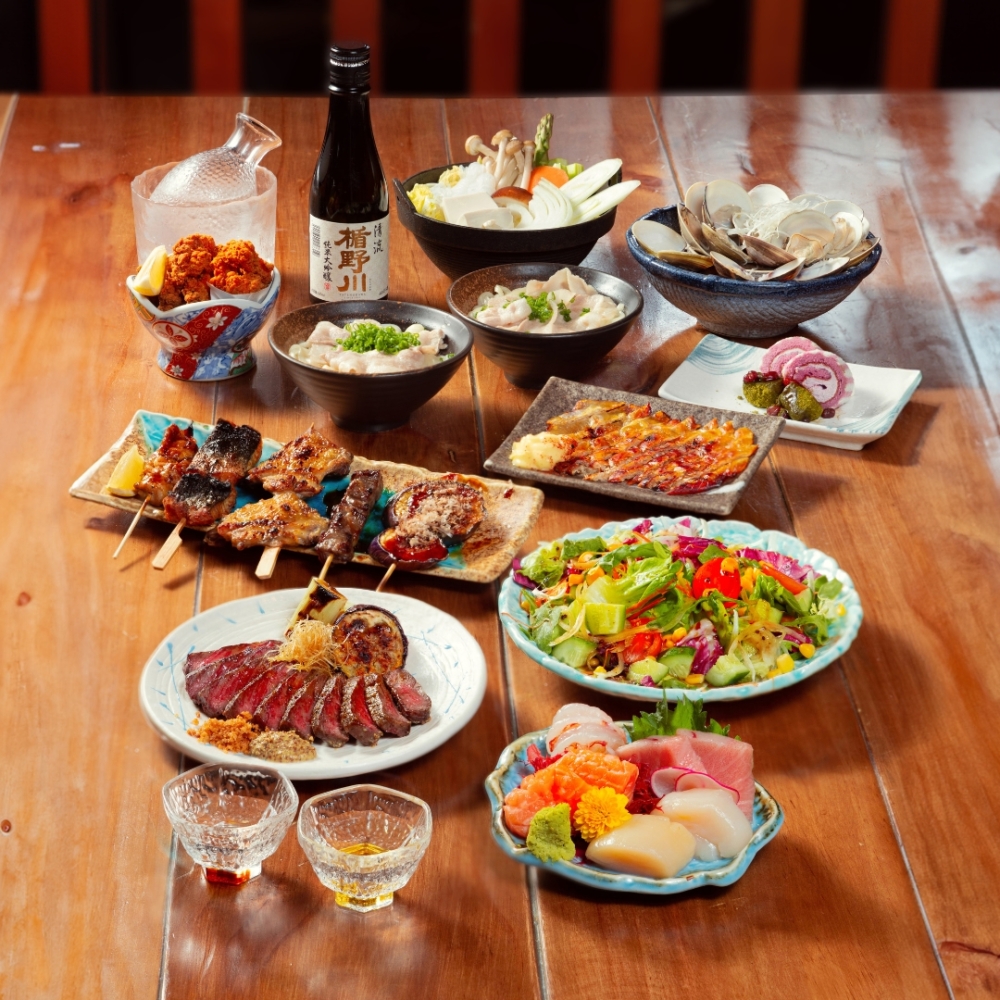 K11 Art Mall 裡面有一間居酒屋「幸福鳥」，讓主人可以與寵物一同享受日式美食與輕鬆氛圍。