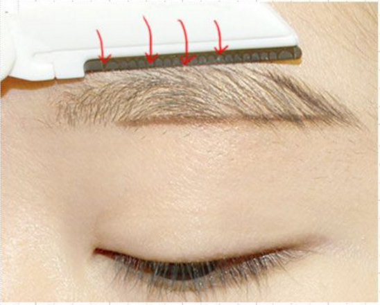 eyebrow