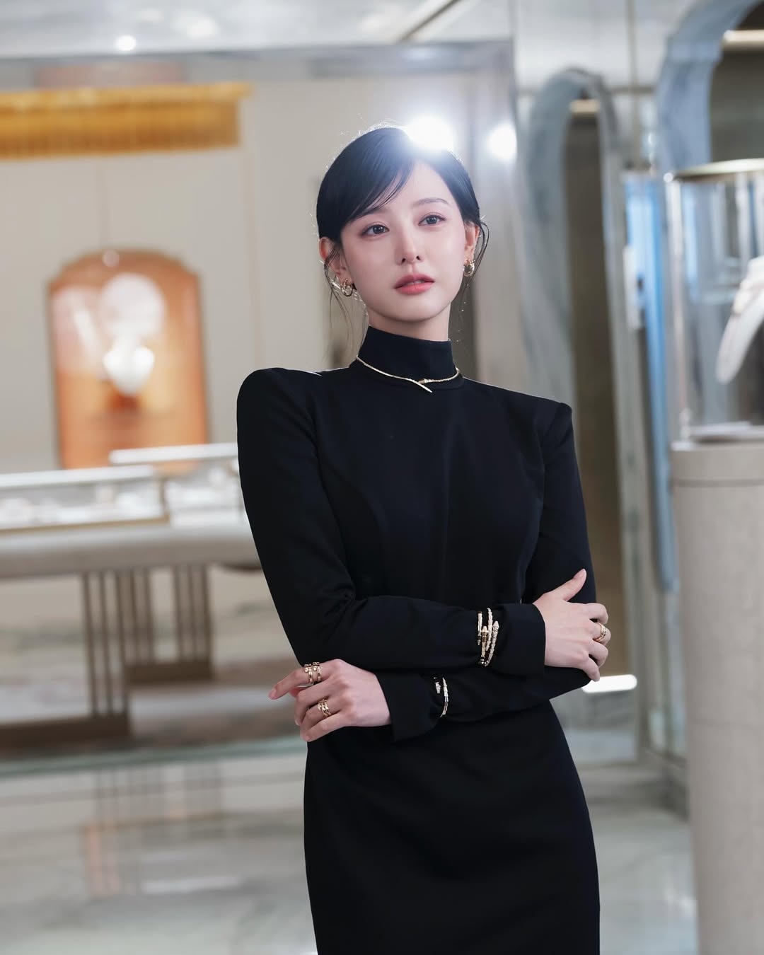 美貌或許會隨歲月更迭，但氣質卻會隨時間沉澱。