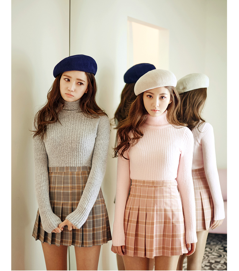 chuu http://en.chuu.co.kr/product/you-in-my-memory-knit/15247/?cate_no=351&display_group=1#.WA8IS_l97IU