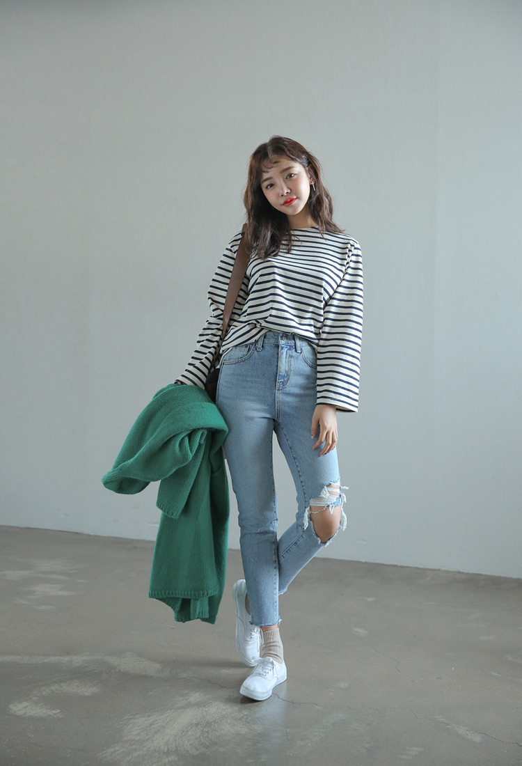 stylenanda http://en.stylenanda.com/product/open-front-longline-cardigan/213528/?cate_no=51&display_group=1