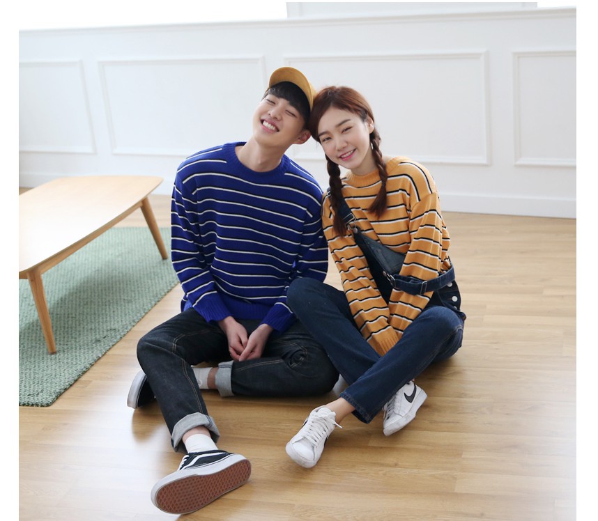 66GIRLS http://cn.66girls.com/product/%E6%83%85%E4%BE%A3%E6%AC%BE%E9%85%8D%E8%89%B2%E6%9D%A1%E7%BA%B9%E9%92%88%E7%BB%87%E8%A1%AB/56664/?cate_no=317&display_group=1