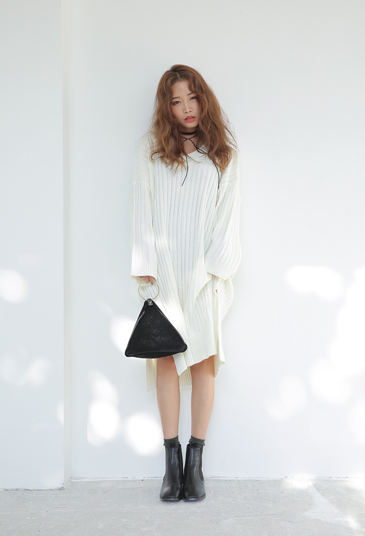stylenanda http://en.stylenanda.com/product/open-front-longline-cardigan/213528/?cate_no=51&display_group=1