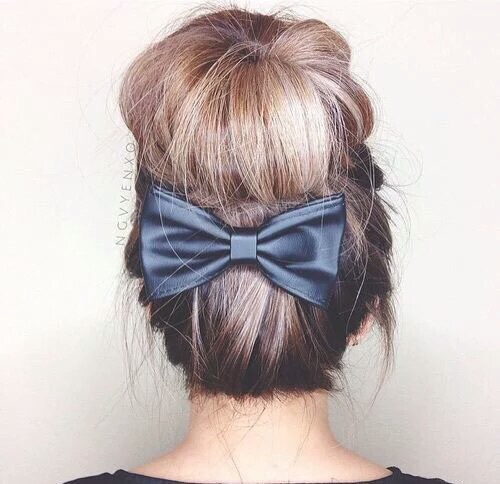 weheartit http://weheartit.com/entry/237827034/search?context_type=search&context_user=krilovski&page=11&query=ribbon+hair
