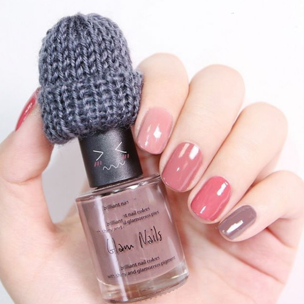 nails