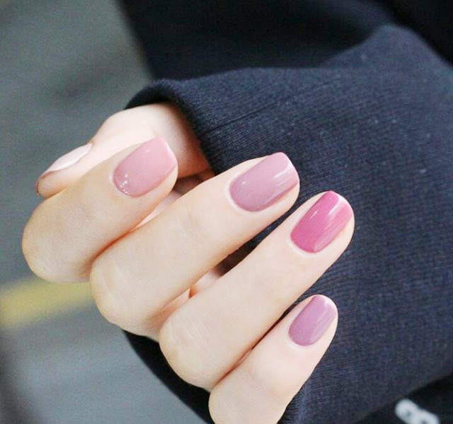 nails