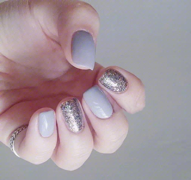 nails