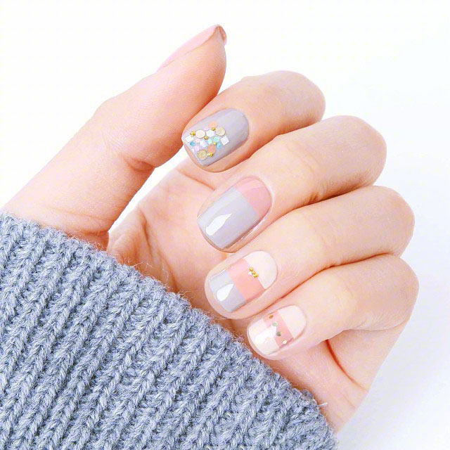 nails