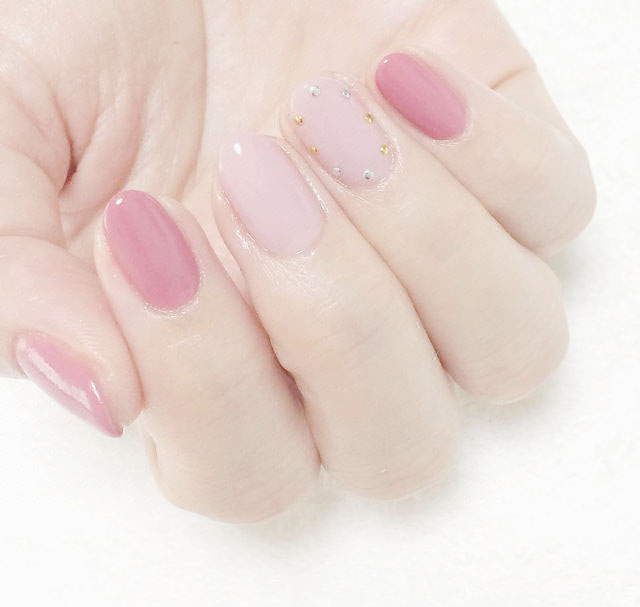 nails