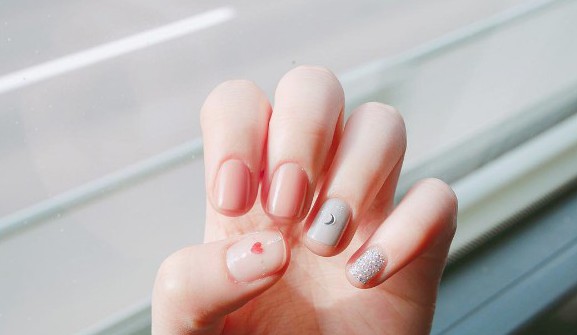NAILS
