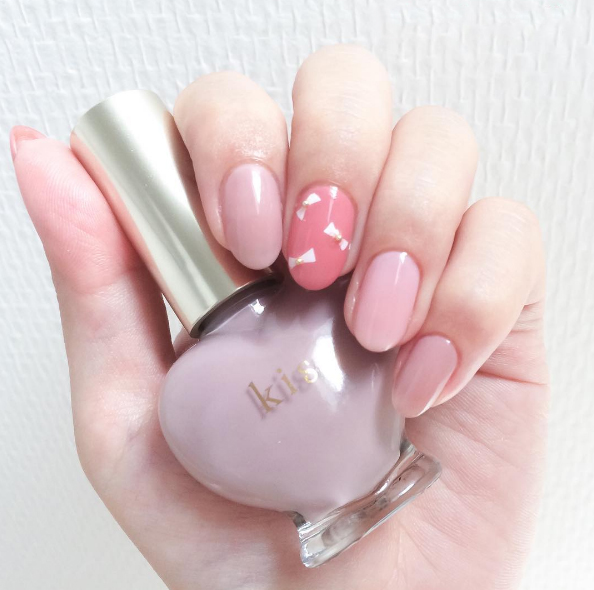 nails