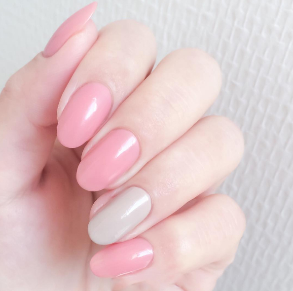 nails