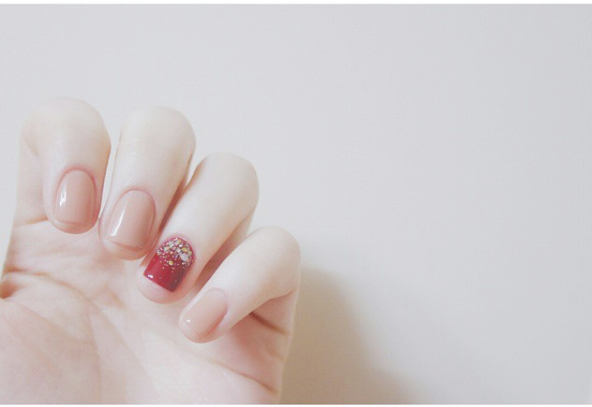NAILS