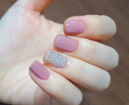 nails