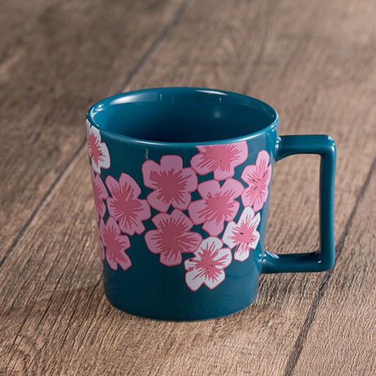 fefewfwefw_0020_Starbucks_Blue-Floral-Mug