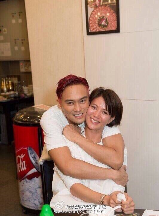 9eb76a76gw1f2f5xfqu5rj20es0k240i