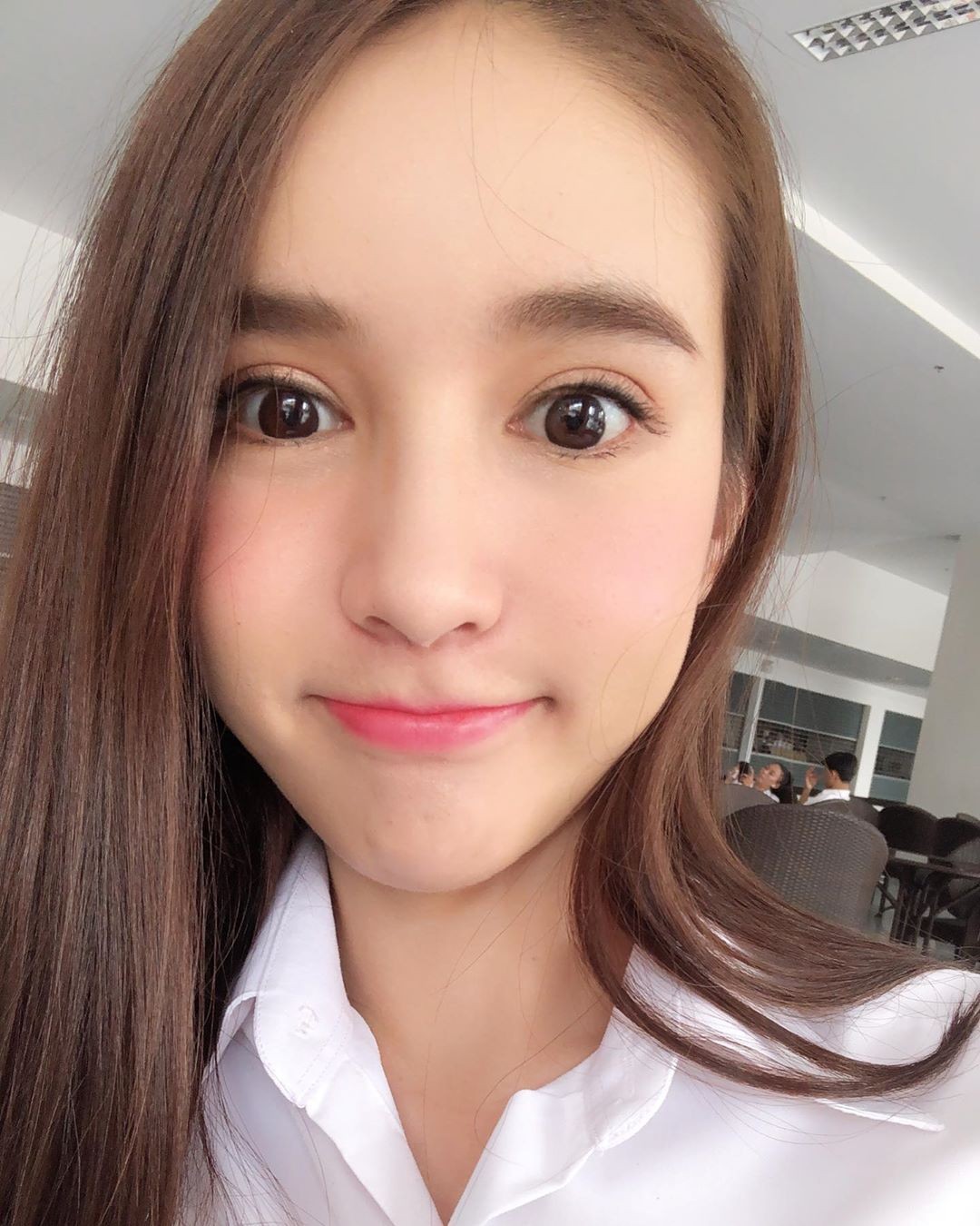 早年有份出演《掃毒》,同時亦因該劇成為了最多人熟悉的變性人Poyd原來也是出身於這個選美活動中,當時更被不少港人盛讚她「靚過唔少真女人」~