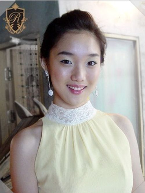 Lee-Sung-Kyung-before-plastic-surgery