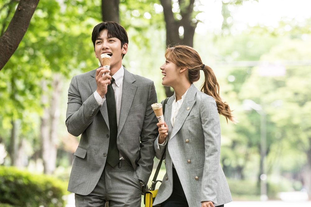 strangepartner-0627-3