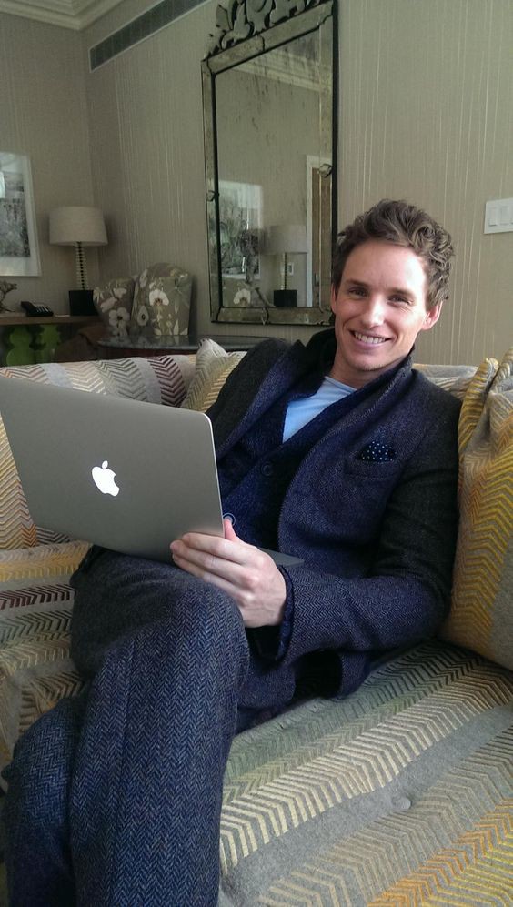 80ee4ac19949dcecc57bf4614e699334