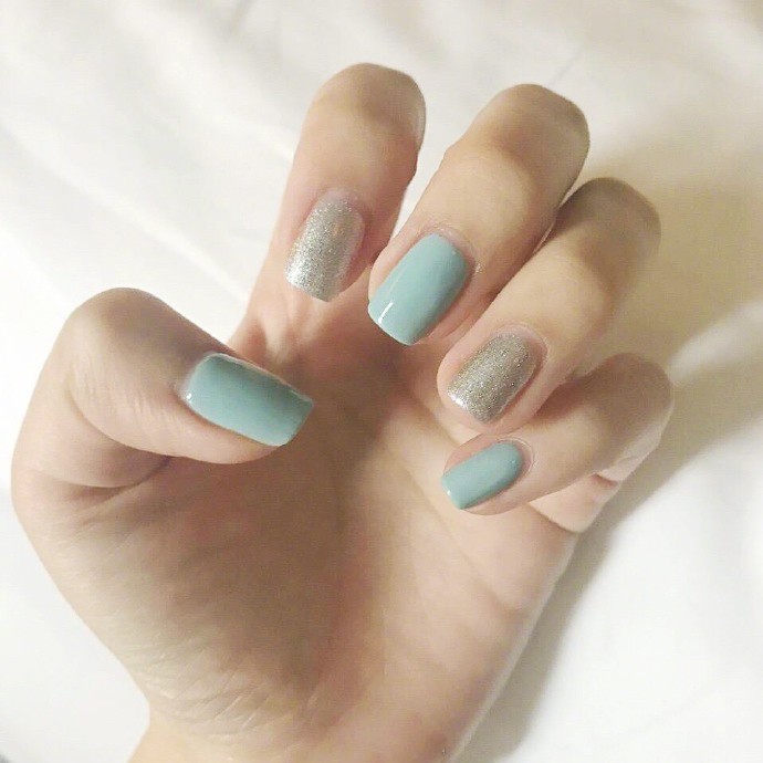 bf5d4482gy1fii371carrj20qo0qoq4y