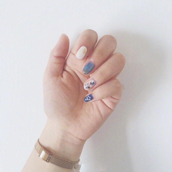 bf5d4482gy1fja9ey1vfuj20zk0zk413