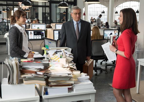 150923_MOV_TheIntern.jpg.CROP.promo-mediumlarge