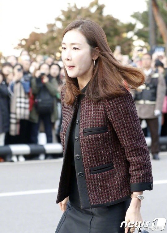 61e7f8b0ly1fl1h7h942zj20f00kydl5