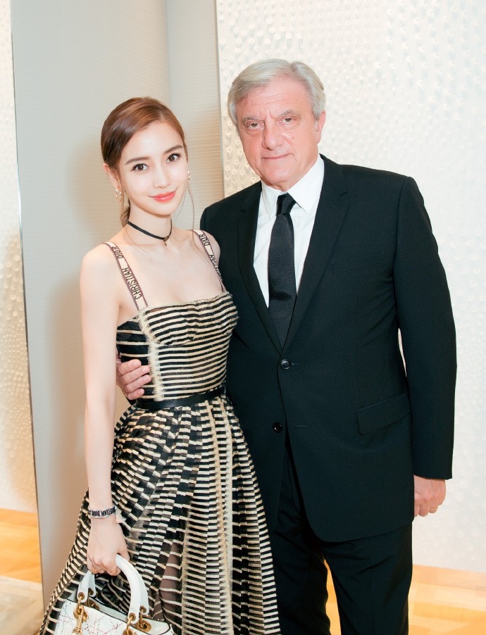 9c8a3b69ly1fkmo0daymoj229k2yo7wi