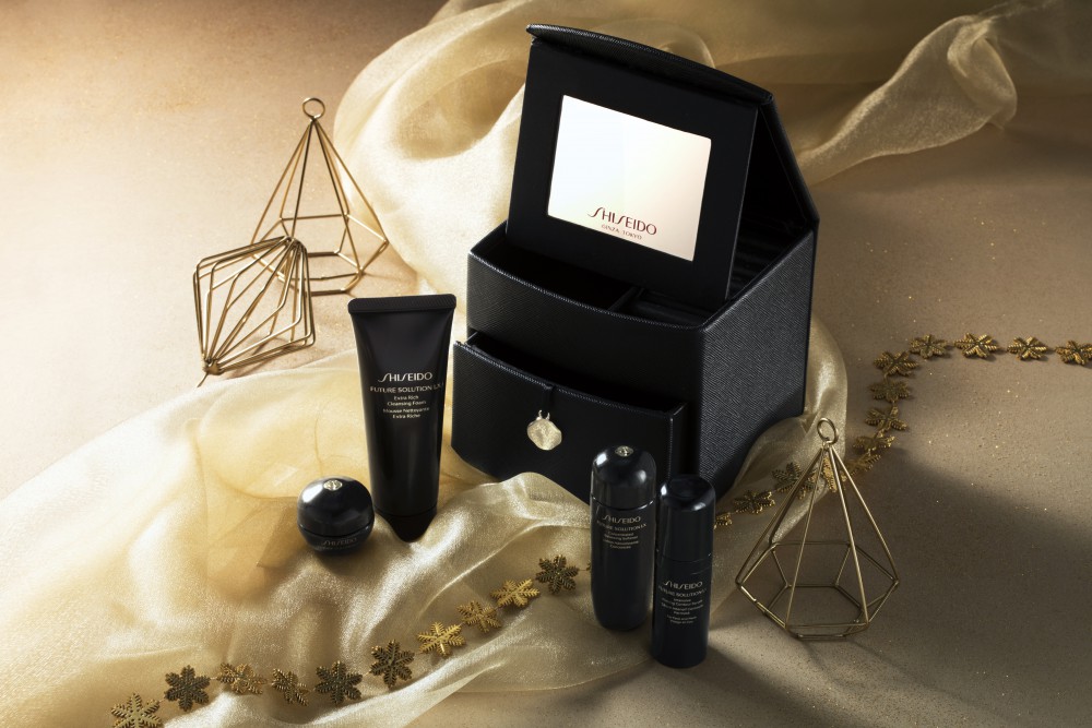 Future Solution LX Luxurious Indulgence