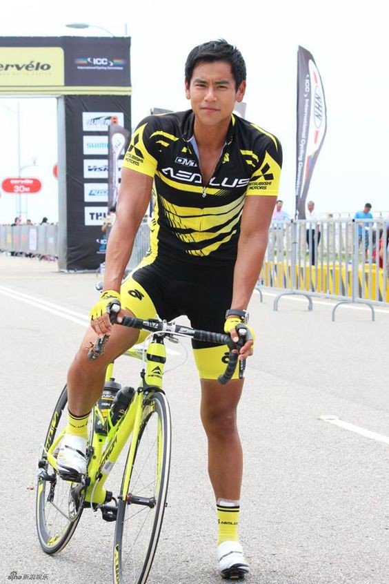 fe30d0da3463bf66ae2ad6908bd47b9b