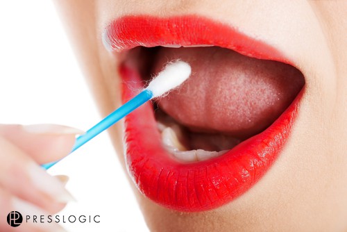 ssschanelshutterstock_169806005lgo02