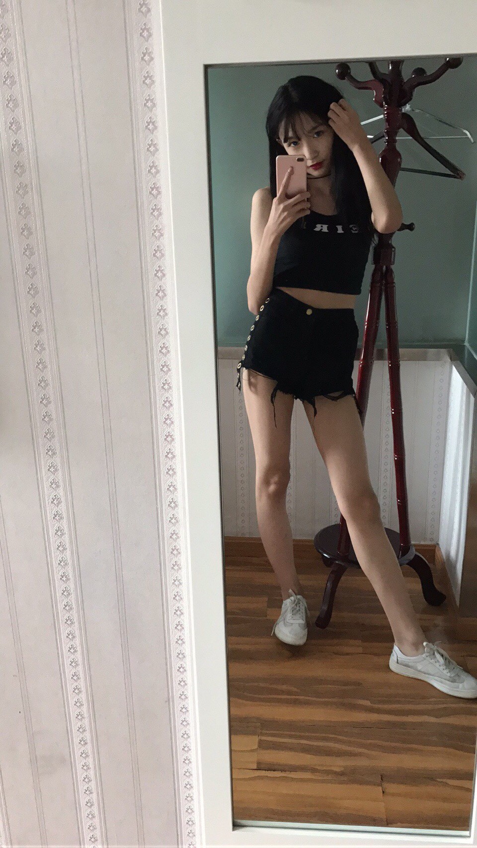 006HVqZ3gy1fha8g4h20lj30qo1bf7fp