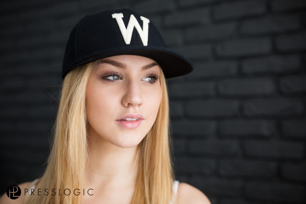 Swatch_girl_black