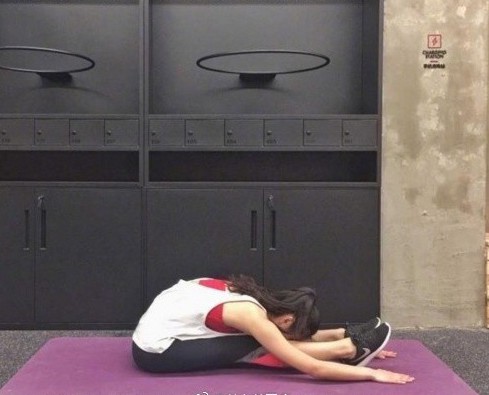 9c6c023bly1fn4iov8140j20dq0d247n