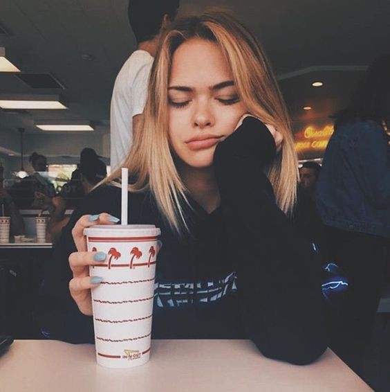 b64bb58f8a74d68e4bd9ce75f3b3c1a8